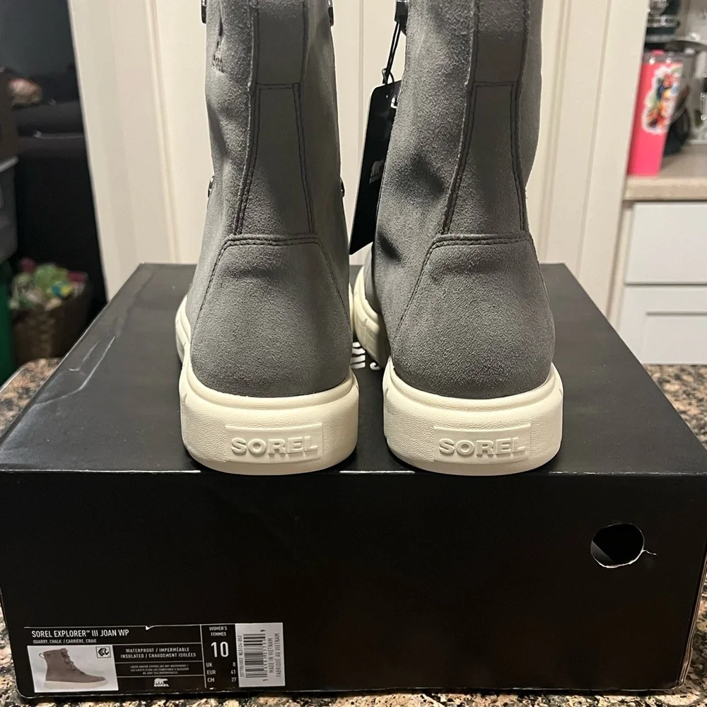 Sorel Quarry Chalk Explorer III Joan Waterproof Sz 10 NWT